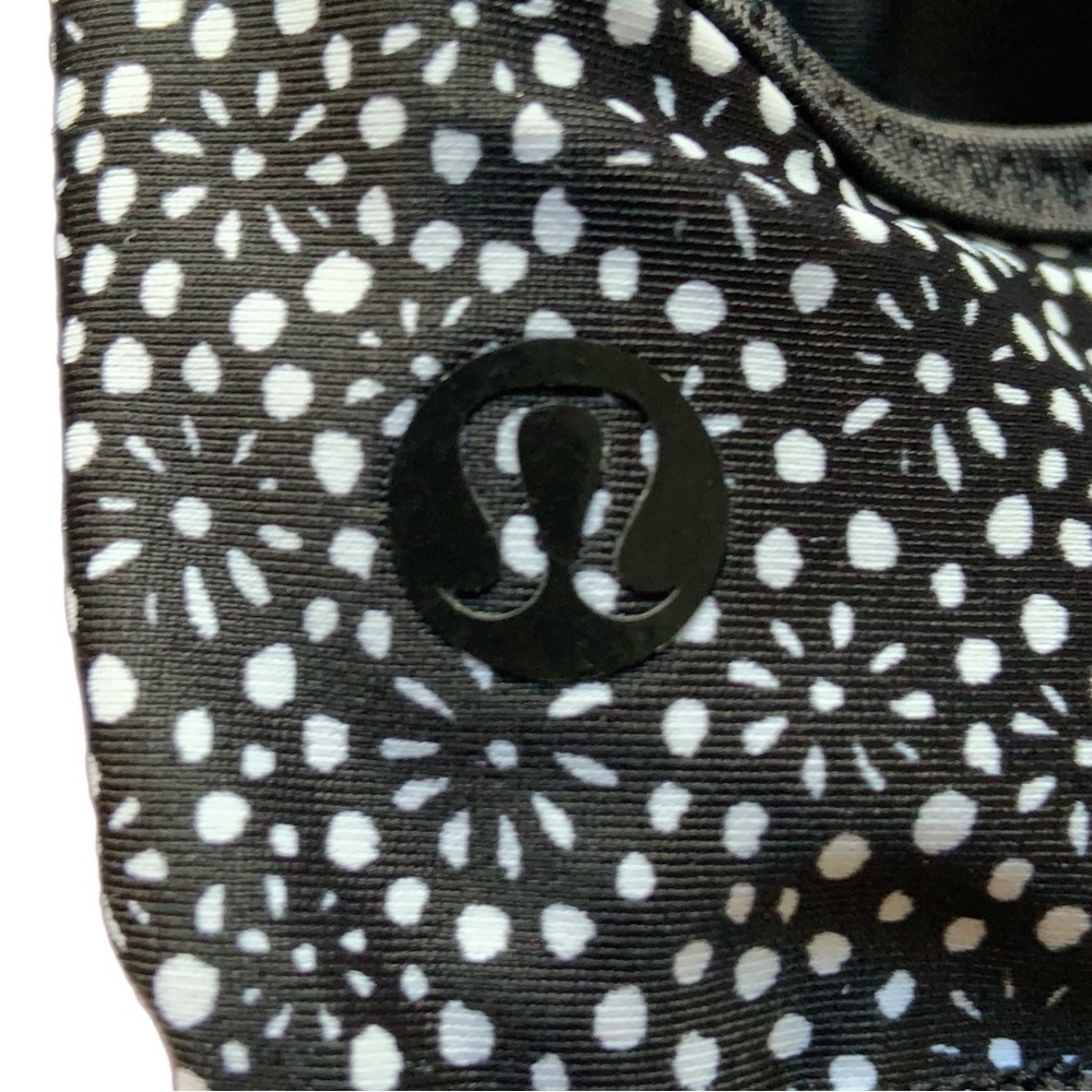 Lululemon Race With Me Top         
Swim Top/Sports Bra 
Freckle Flower Black - Picture 6 of 10